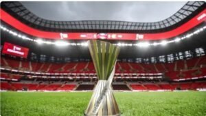 Alt Text: A detailed infographic showing the step-by-step process of photosynthesis in a plant leaf. Image Title: Visual b...