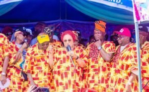 Alt Text: A detailed infographic showing the step-by-step process of photosynthesis in a plant leaf. Image Title: Visual b...