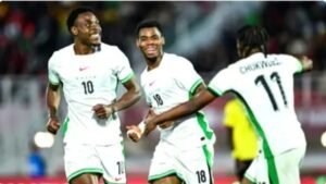 Alt Text: A detailed infographic showing the step-by-step process of photosynthesis in a plant leaf. Image Title: Visual b...